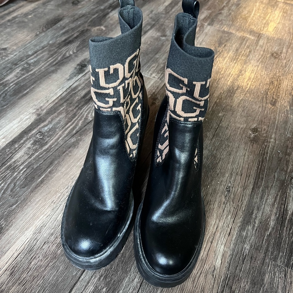 Black Guess Boots with Monogram Design